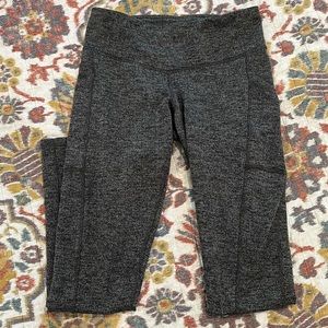 Leggings with side pockets